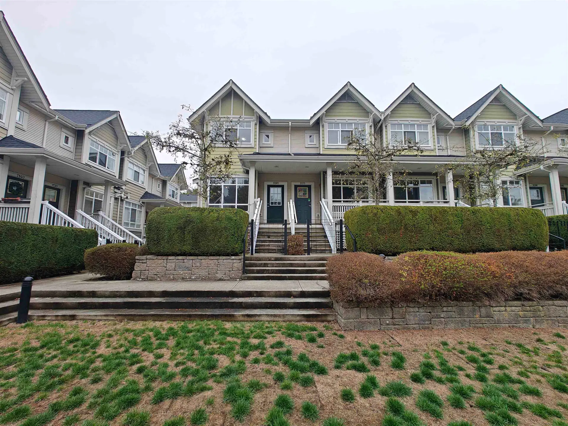 3265 Clermont Mews