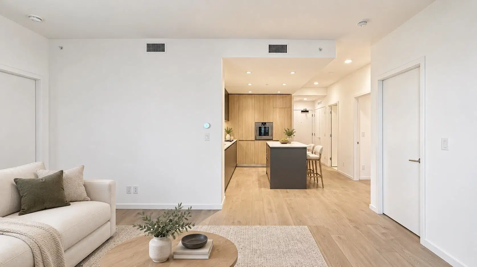 #744 – 6500 Minoru Boulevard