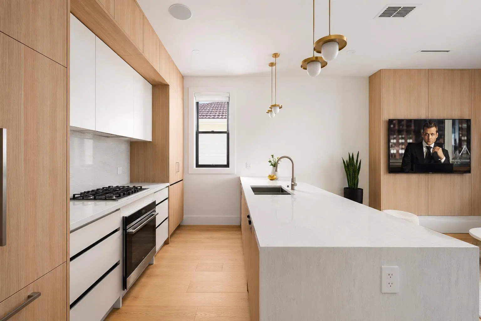 Photo 2 of 35 at #1 – 4828 Albert Street