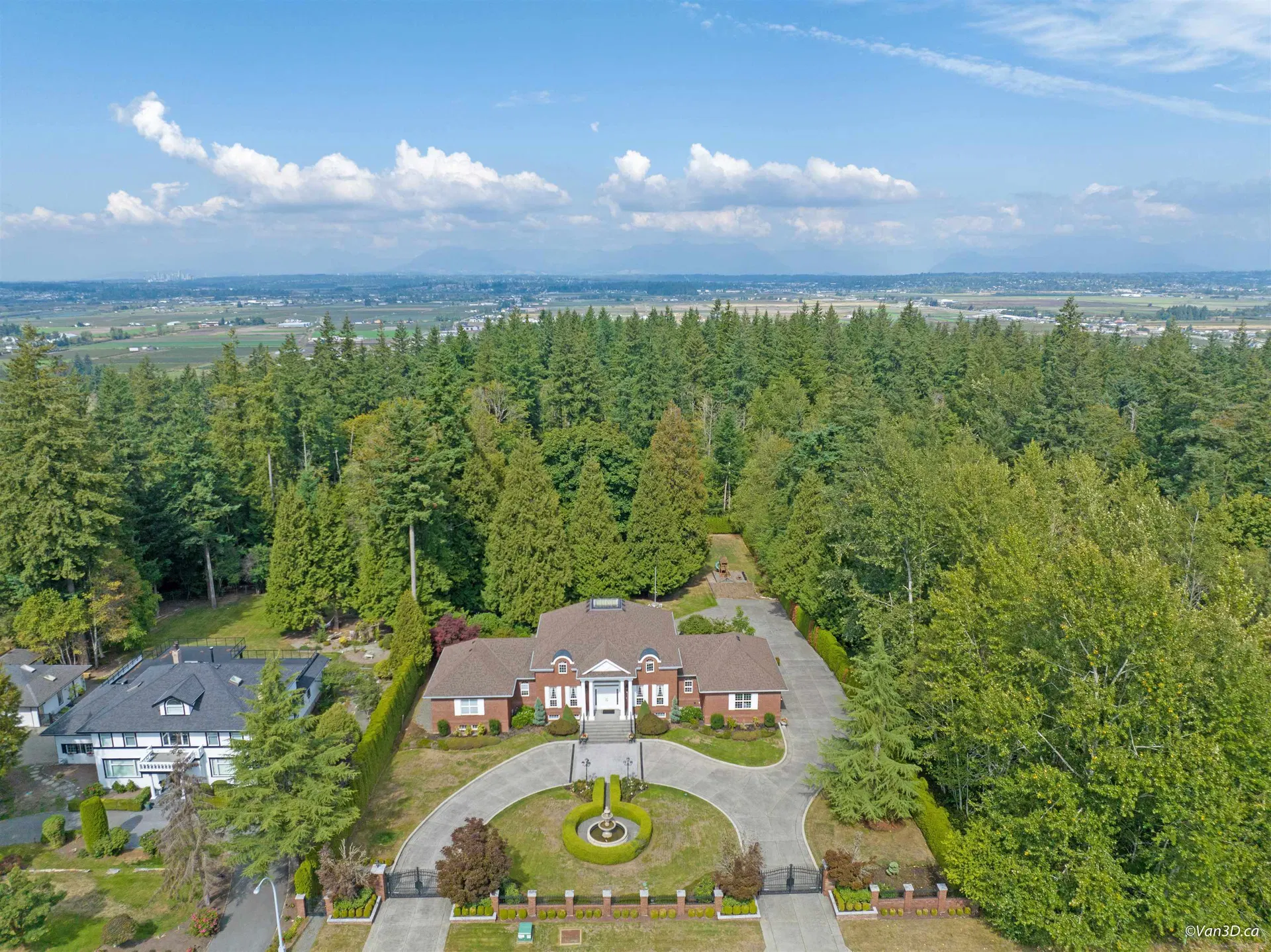 Photo 5 of 40 at 17007 28 Avenue