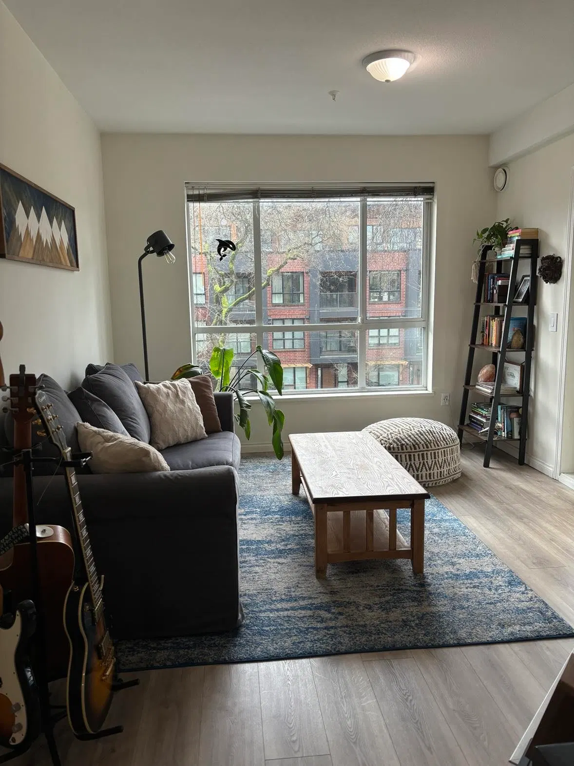 Photo 3 of 22 at #304 – 2755 Maple Street