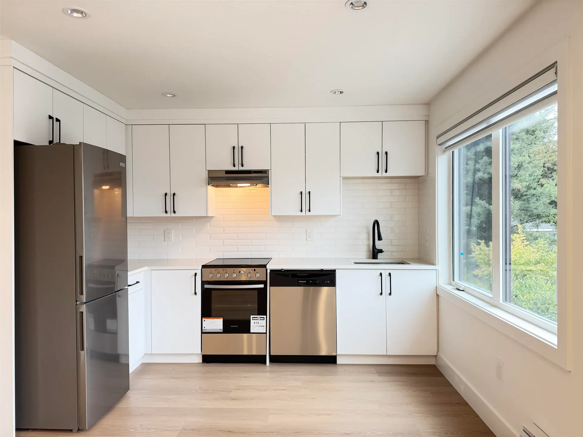 Photo 2 of 11 at LANEWAY – 1150 Charland Avenue