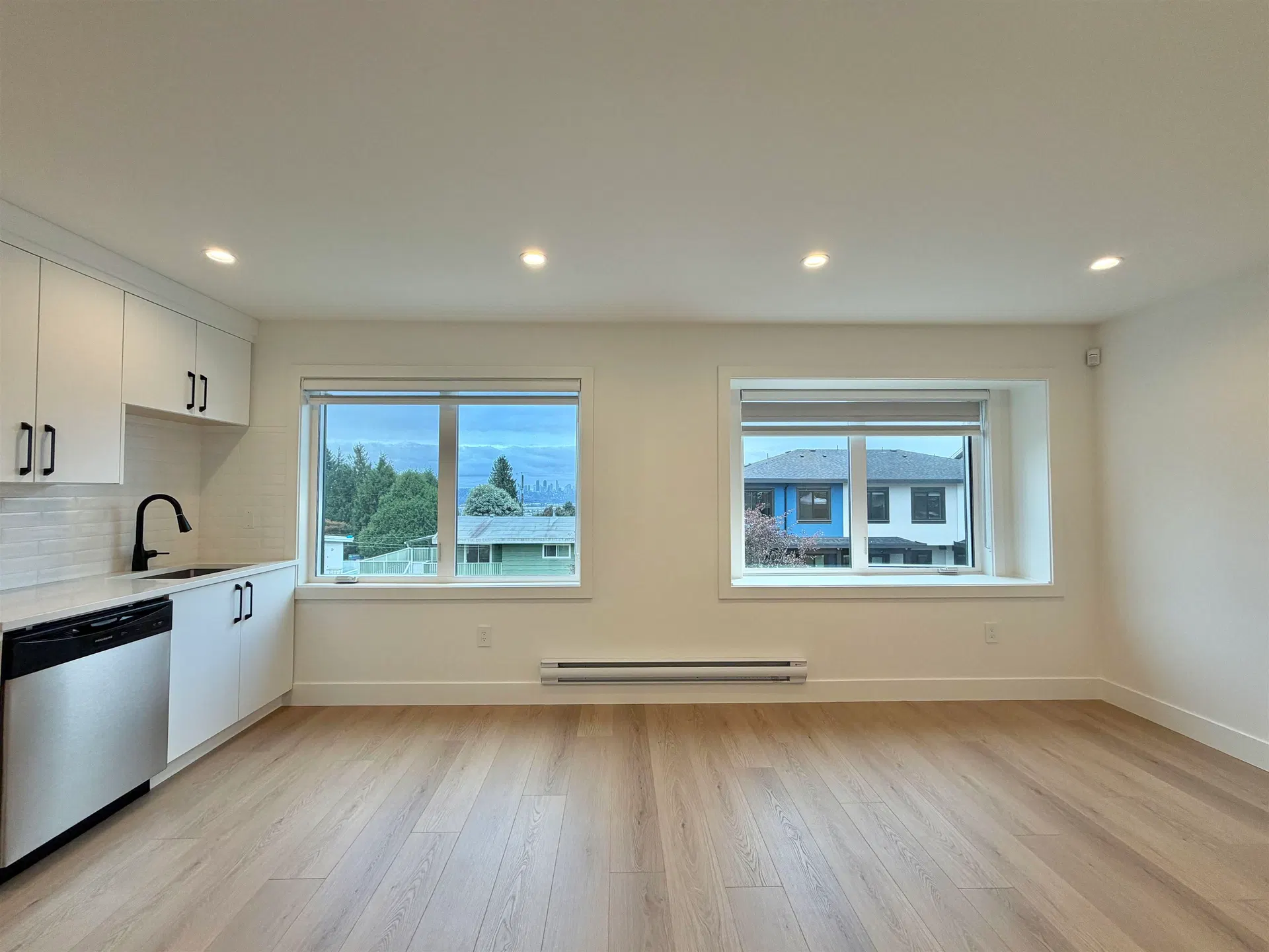 Photo 5 of 11 at LANEWAY – 1150 Charland Avenue