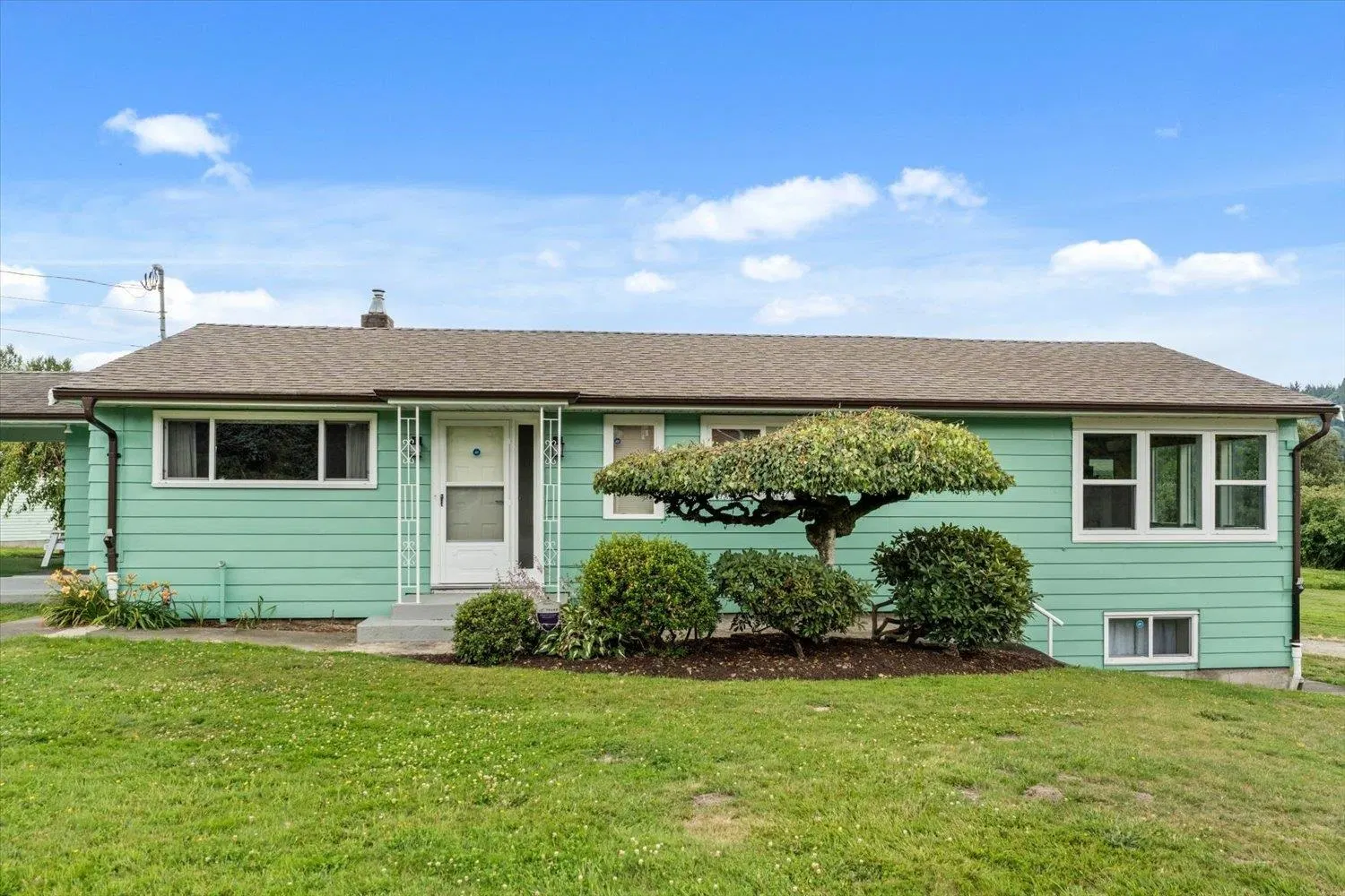 Photo 4 of 39 at 29486 Donatelli Avenue