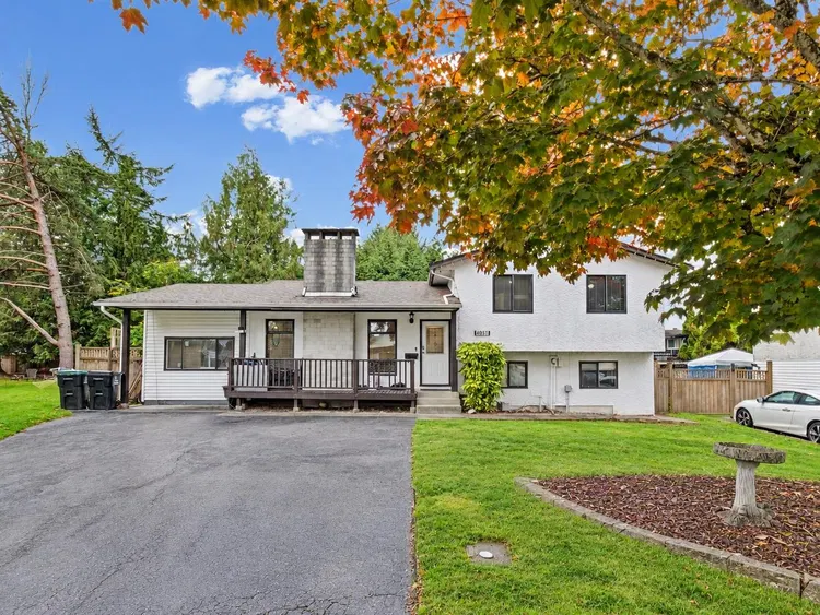 Photo 5 of 36 at 4851 206 Street