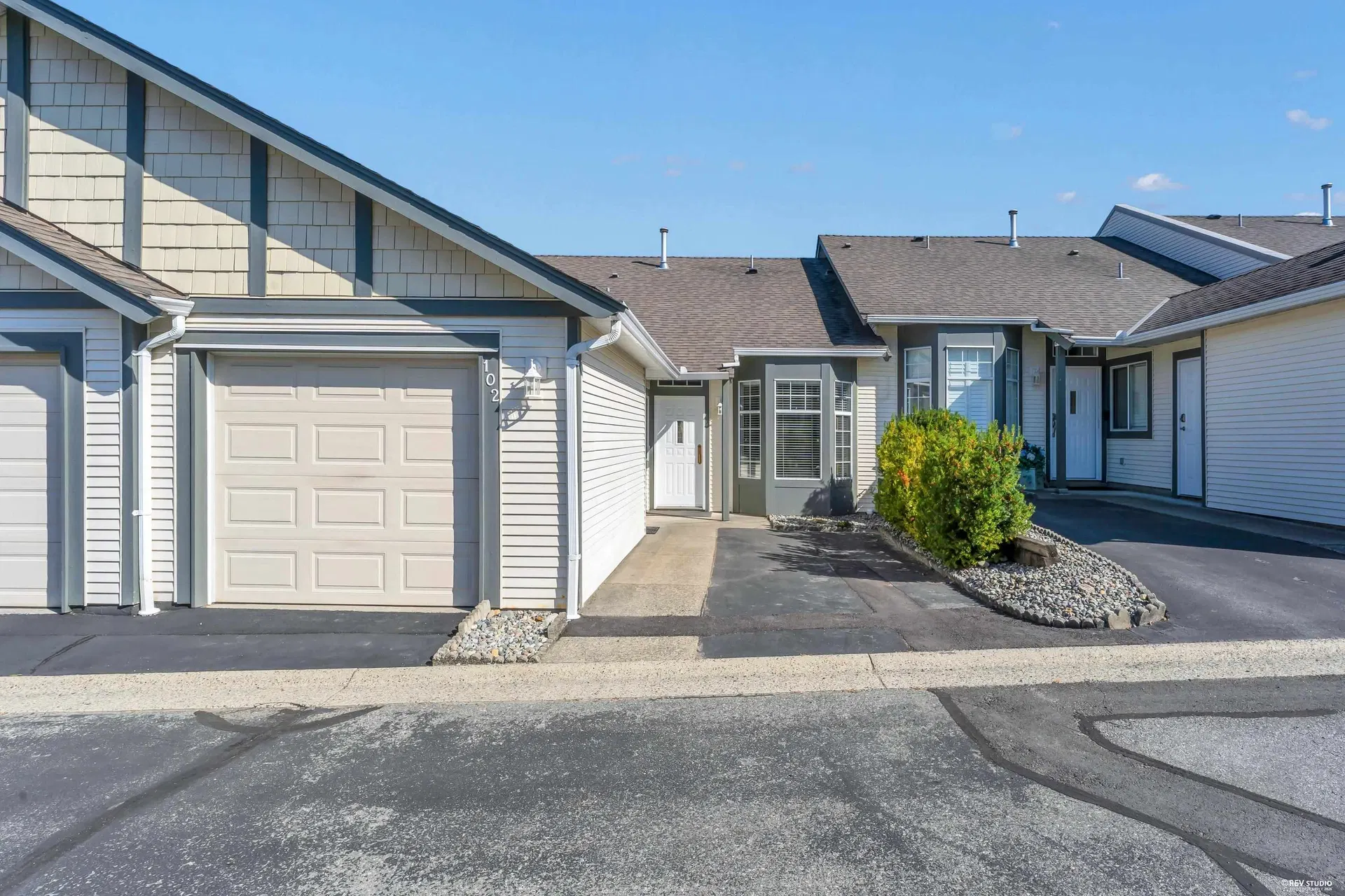 Photo 3 of 34 at #102 – 9012 Walnut Grove Drive