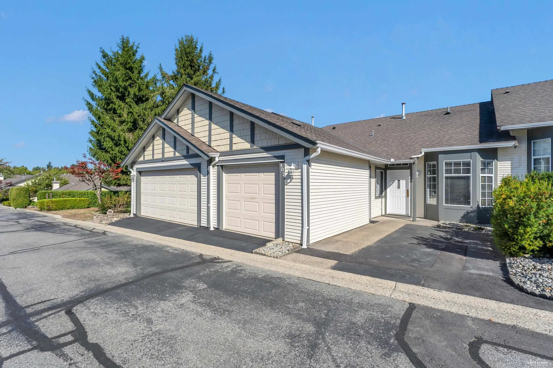 Photo 4 of 34 at #102 – 9012 Walnut Grove Drive