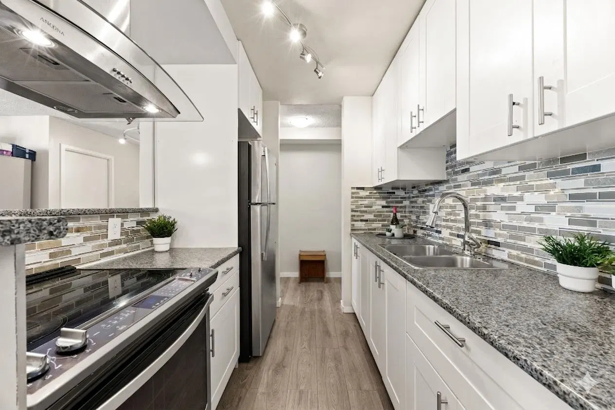 Photo 3 of 19 at #1202 – 6759 Willingdon Avenue