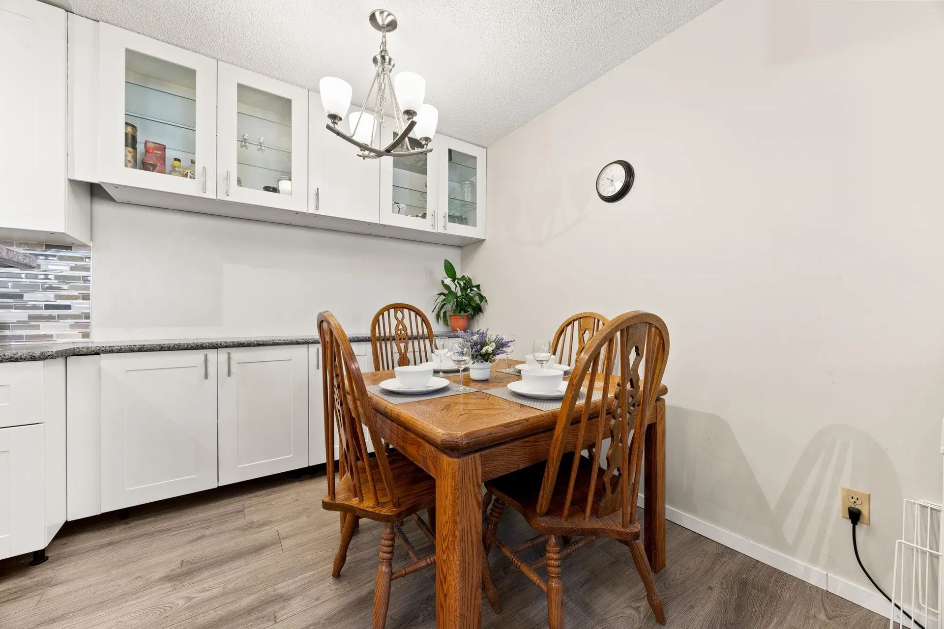 Photo 4 of 19 at #1202 – 6759 Willingdon Avenue