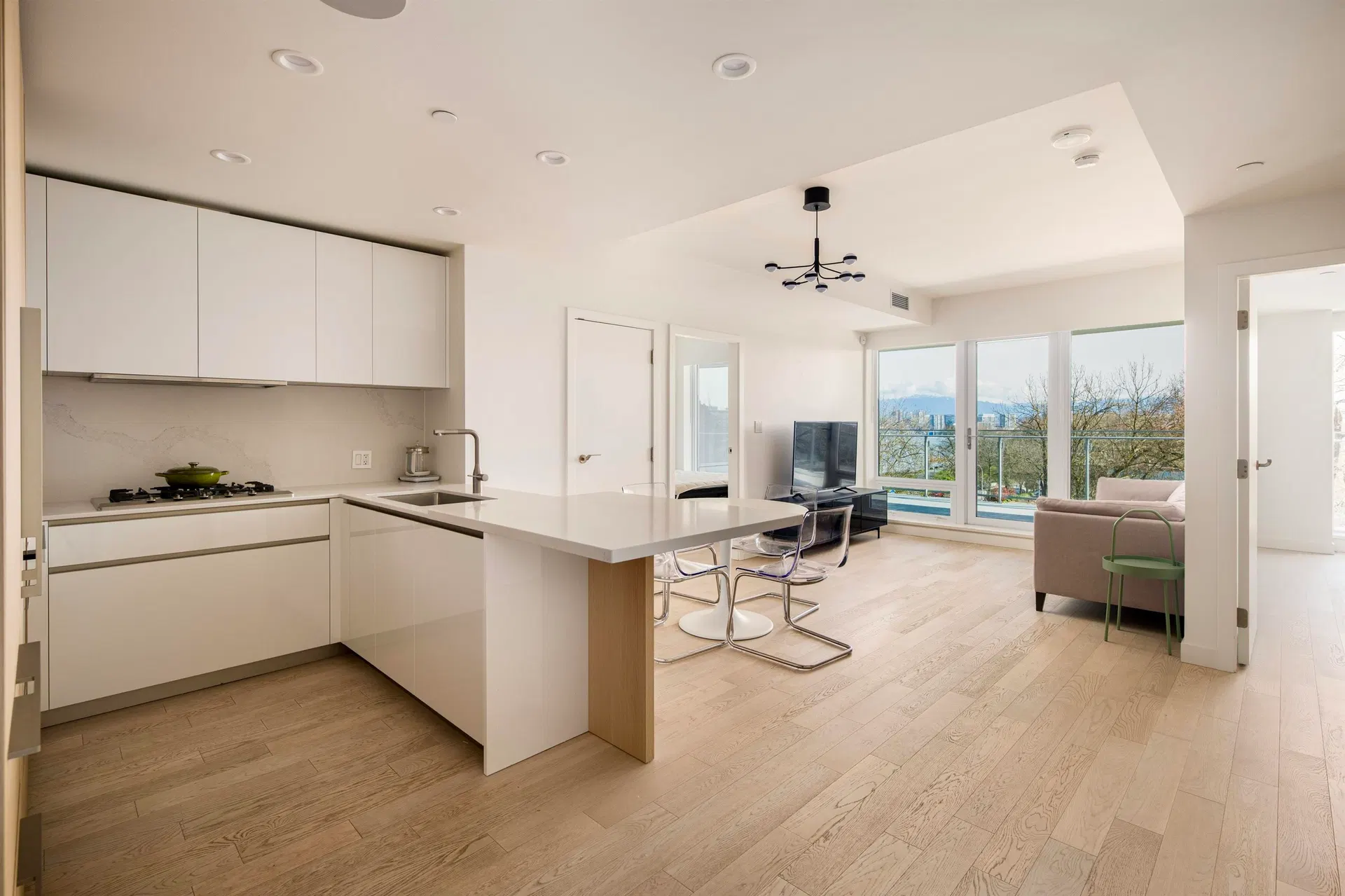 Photo 3 of 30 at #406 – 6833 Pearson Way