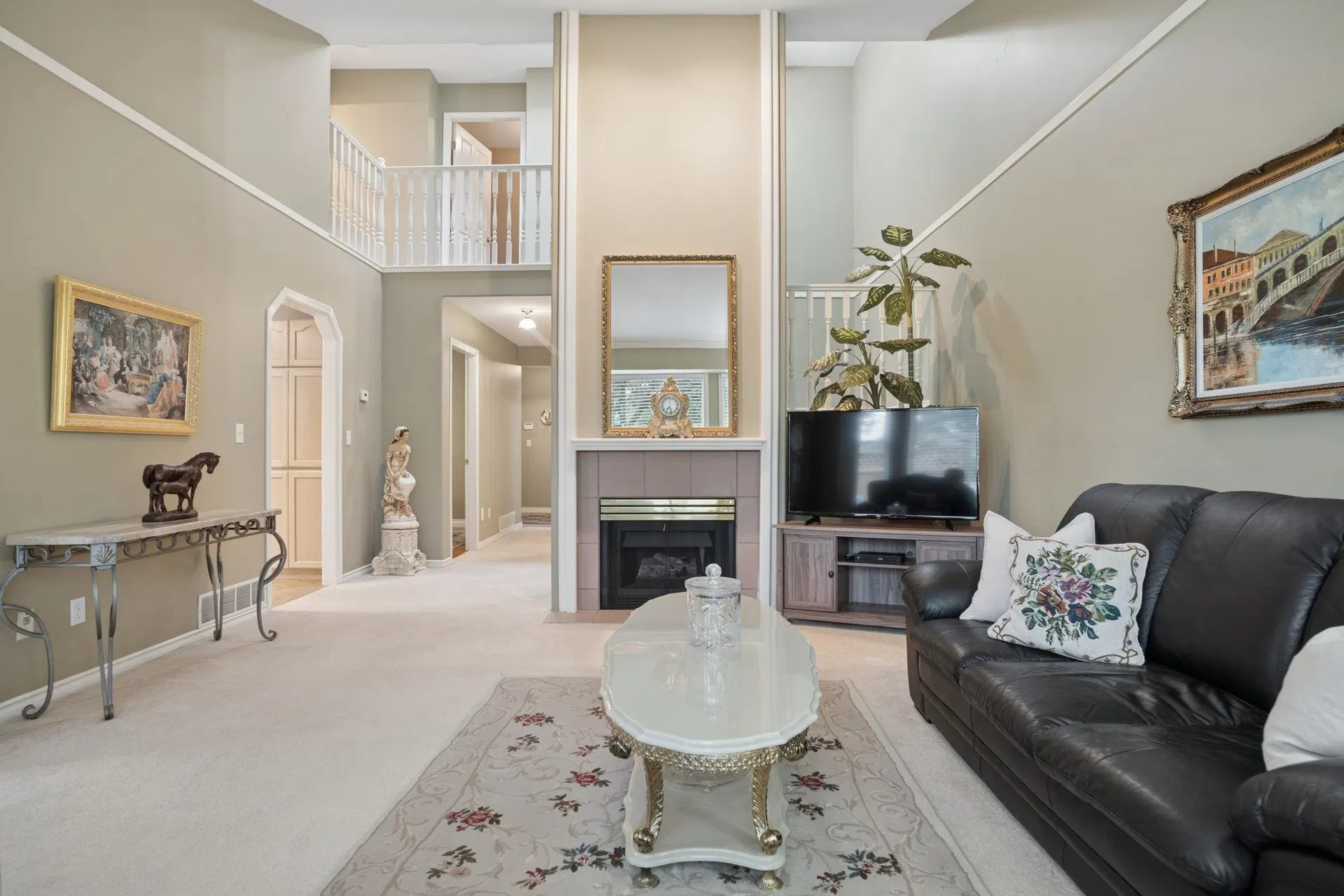 Photo 4 of 32 at #3 – 8567 164 Street