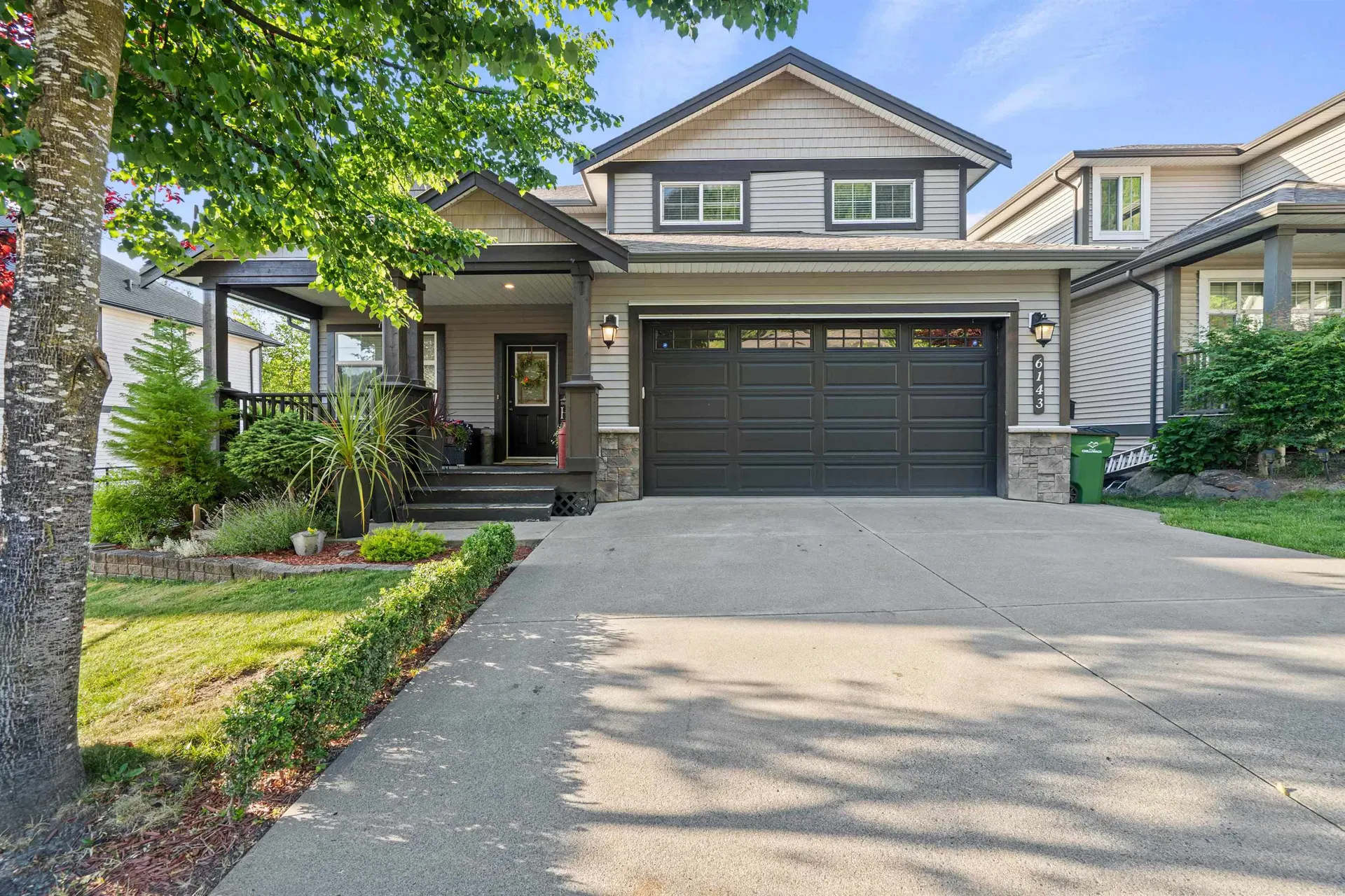 Photo 1 of 40 at 6143 Rexford Drive