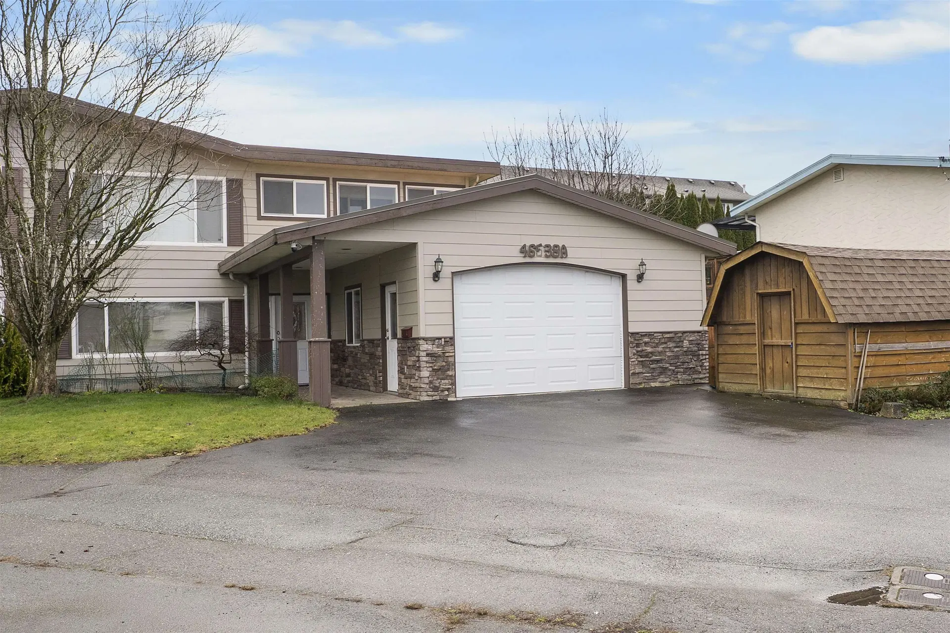 Photo 3 of 39 at A – 46538 Rolinde Crescent
