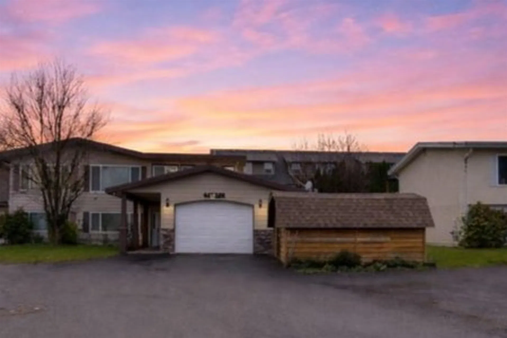 Photo 4 of 39 at A – 46538 Rolinde Crescent