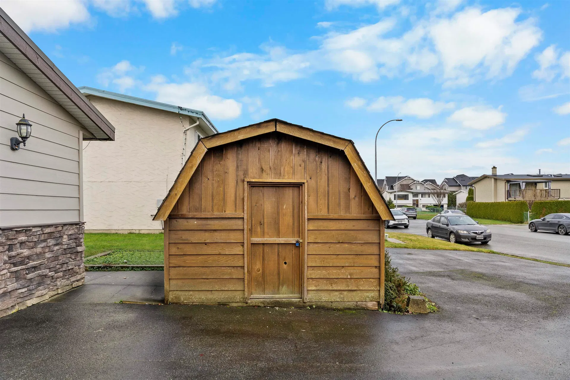 Photo 5 of 39 at A – 46538 Rolinde Crescent