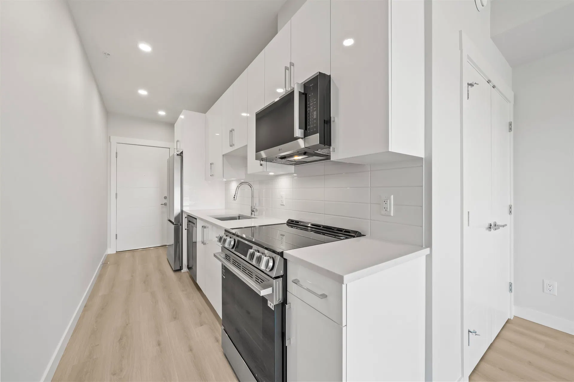 Photo 3 of 18 at #501 – 8423 Cedar Street