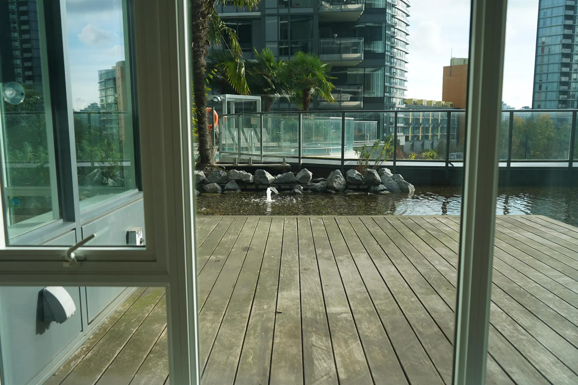 Photo 5 of 8 at #306 – 68 Smithe Street