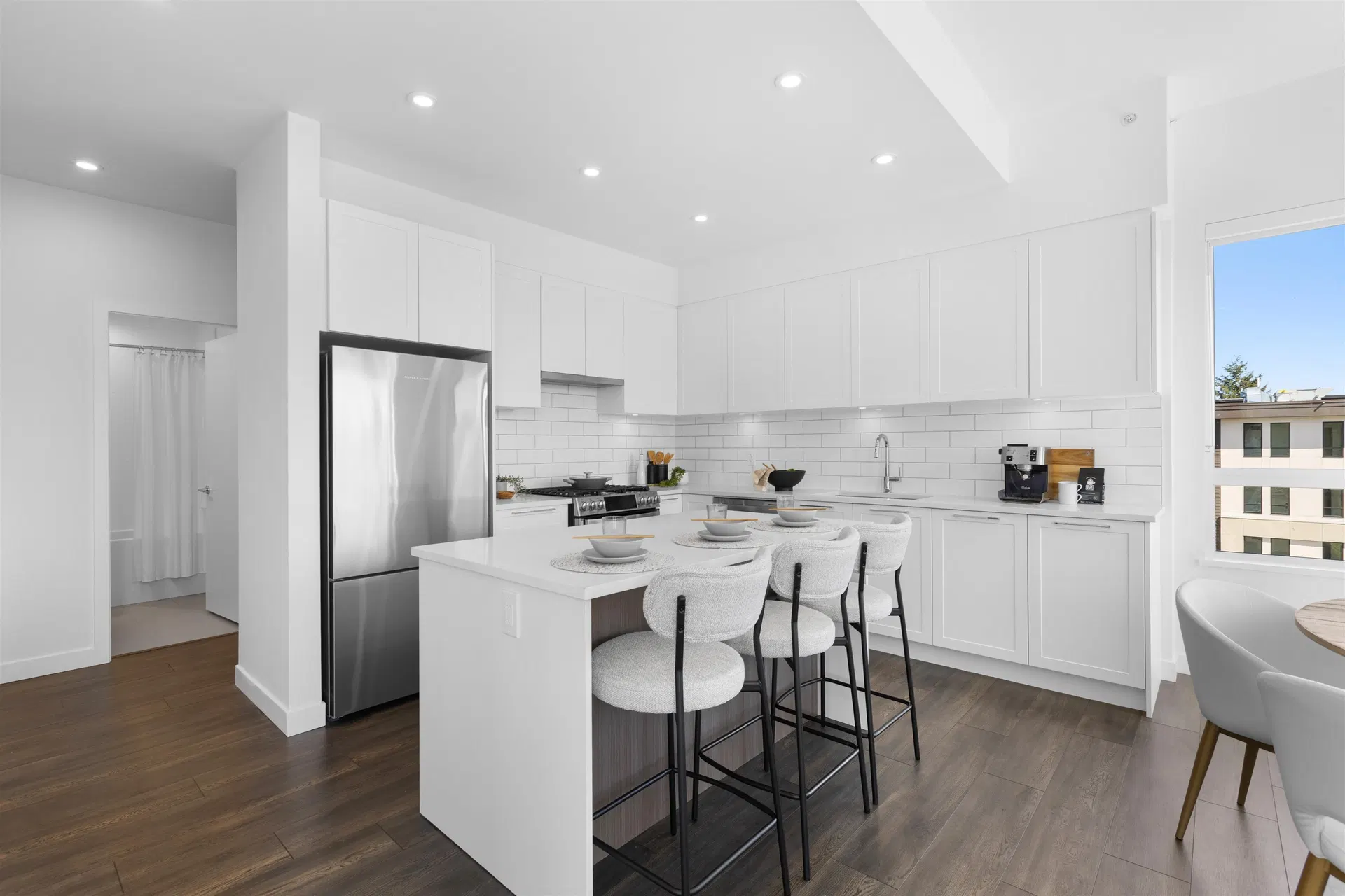 Photo 3 of 15 at #604 – 32174 George Ferguson Way