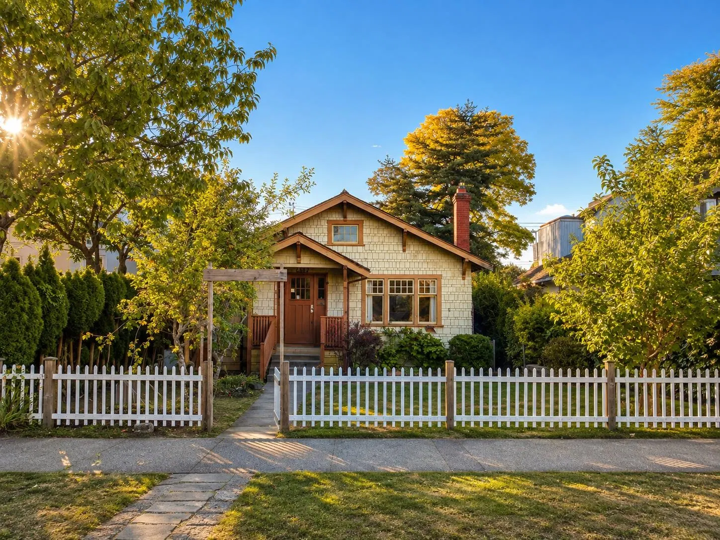 Photo 1 of 25 at 4117 W 11th Avenue
