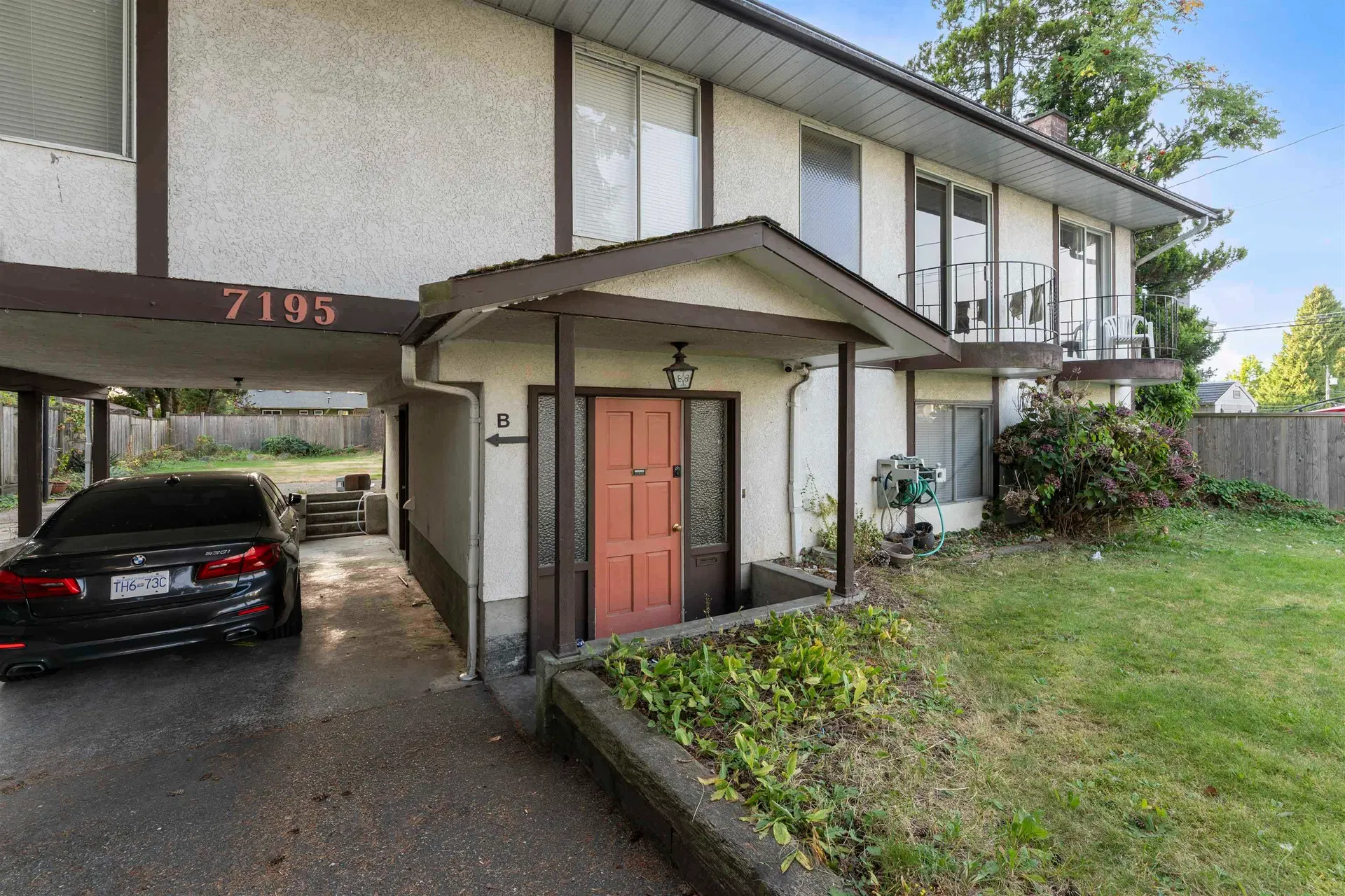 Photo 3 of 25 at 7195 115 Street