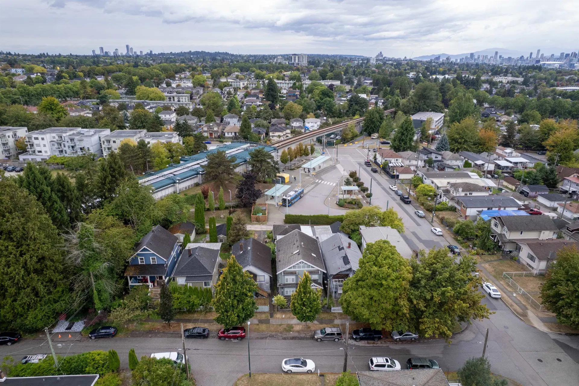 Photo 1 of 2 at 4011 Kamloops Street