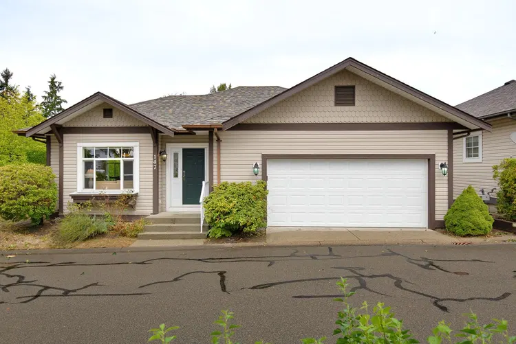 Photo 2 of 40 at #147 – 33751 7 Avenue