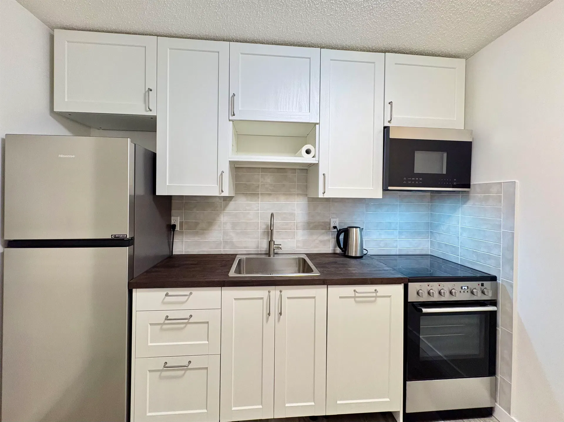 Photo 3 of 18 at #111 – 45749 Spadina Avenue