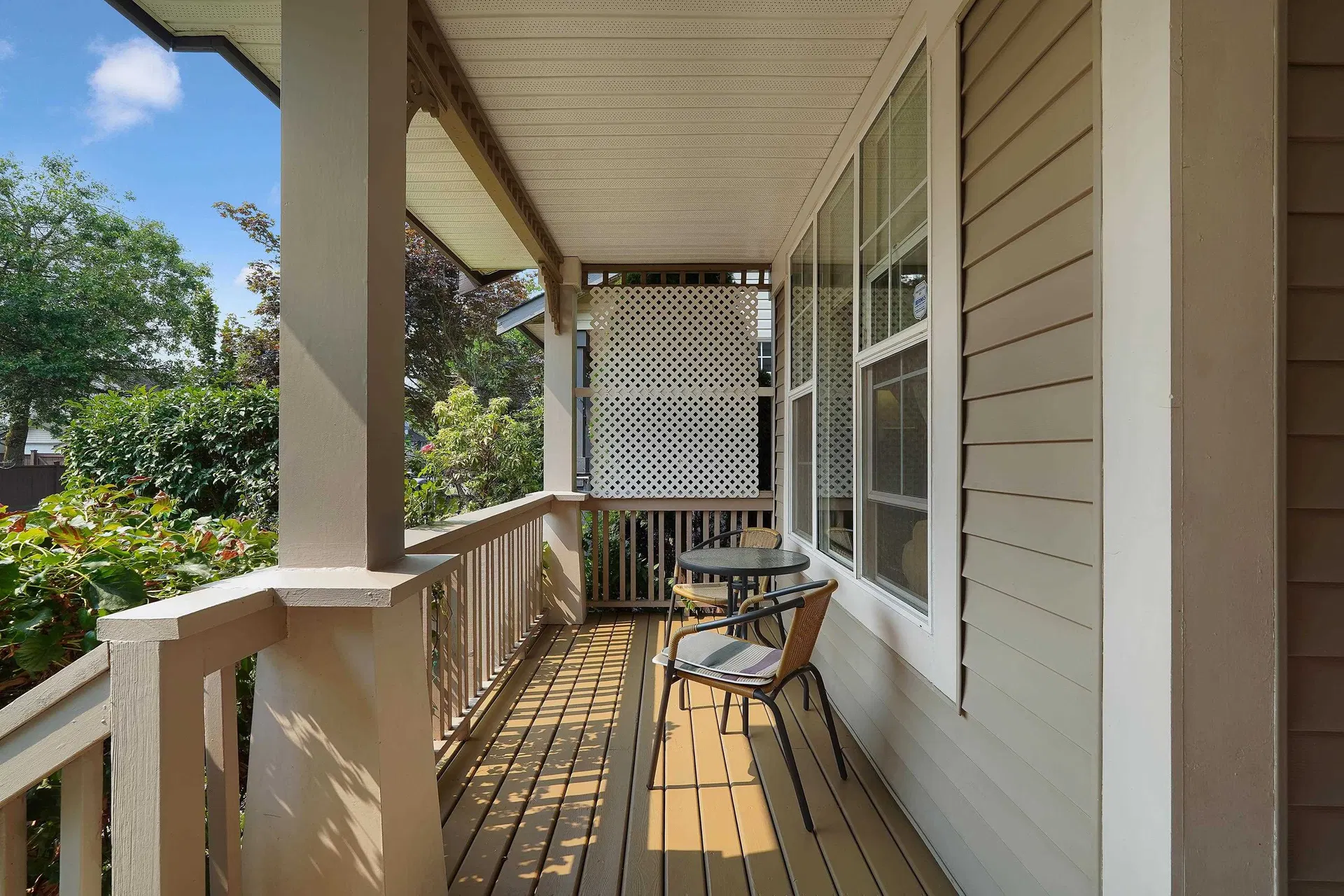 Photo 3 of 40 at 18539 67a Avenue