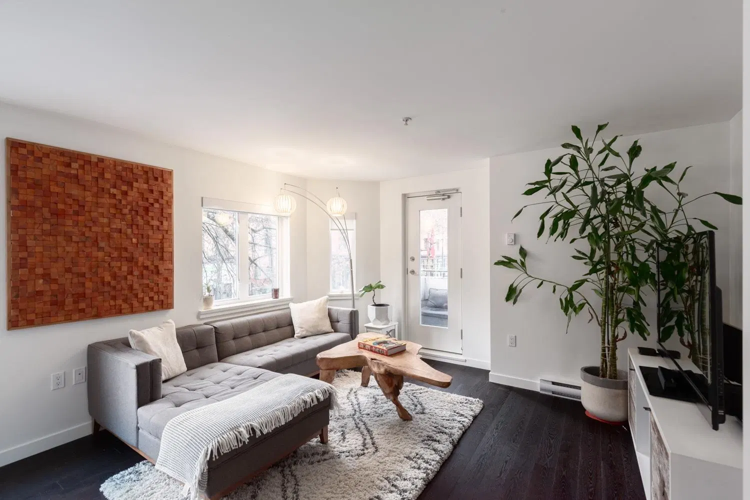 Photo 2 of 24 at #203 – 370 Carrall Street