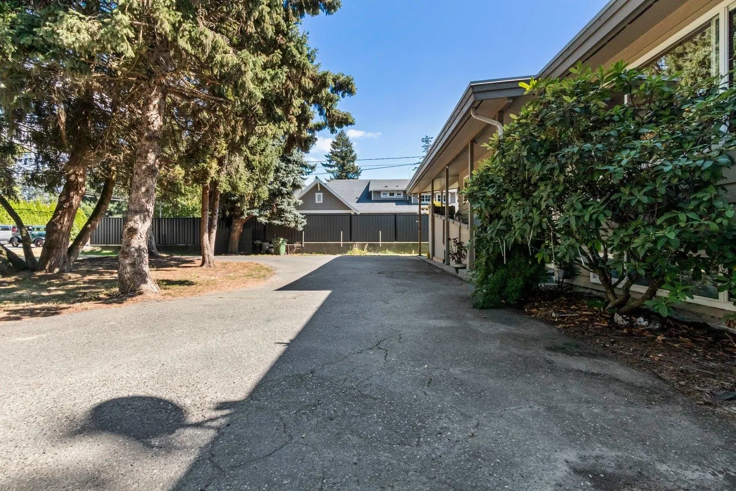 Photo 4 of 17 at 44850 Keith Wilson Road