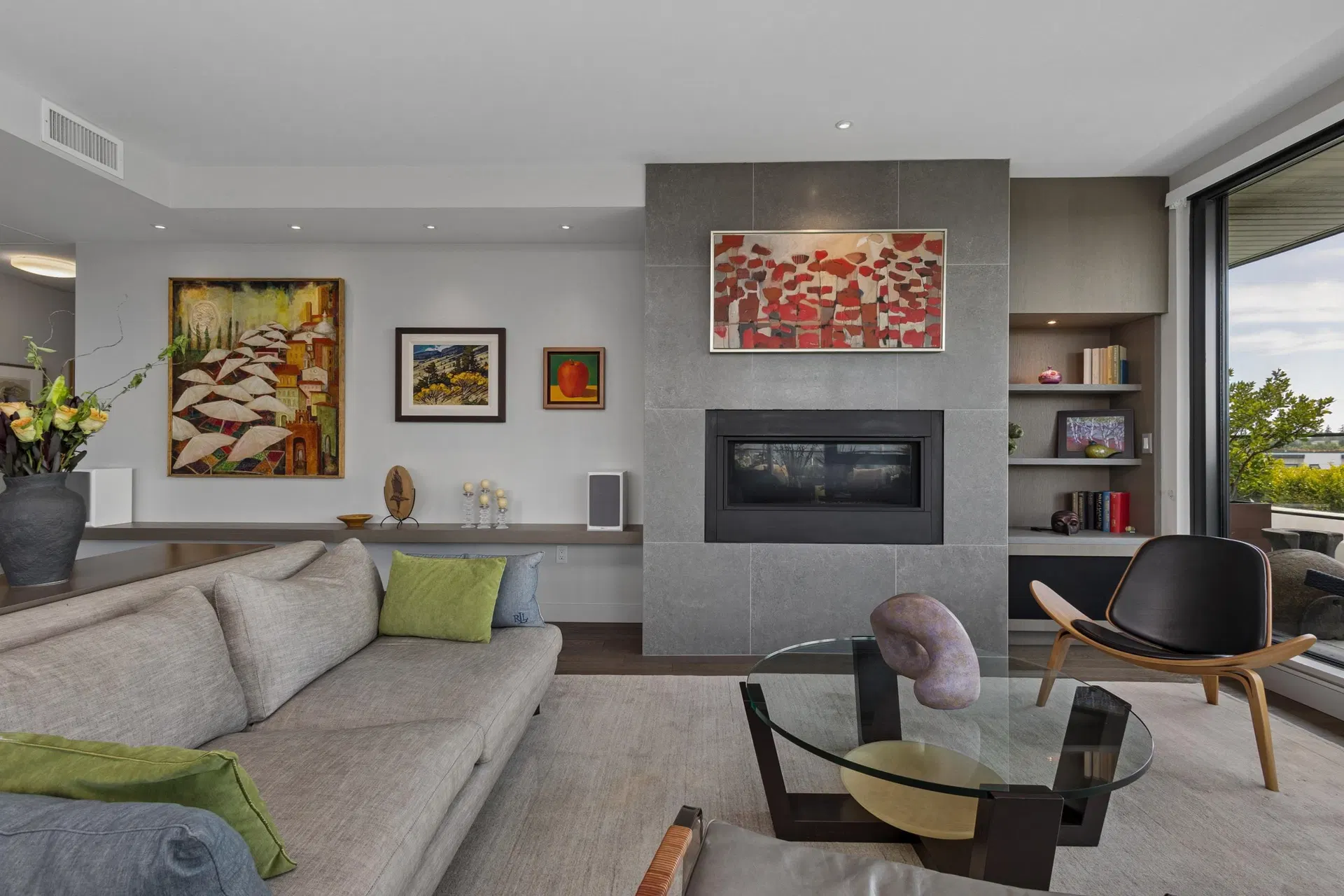 Photo 4 of 39 at #601 – 4427 Cambie Street