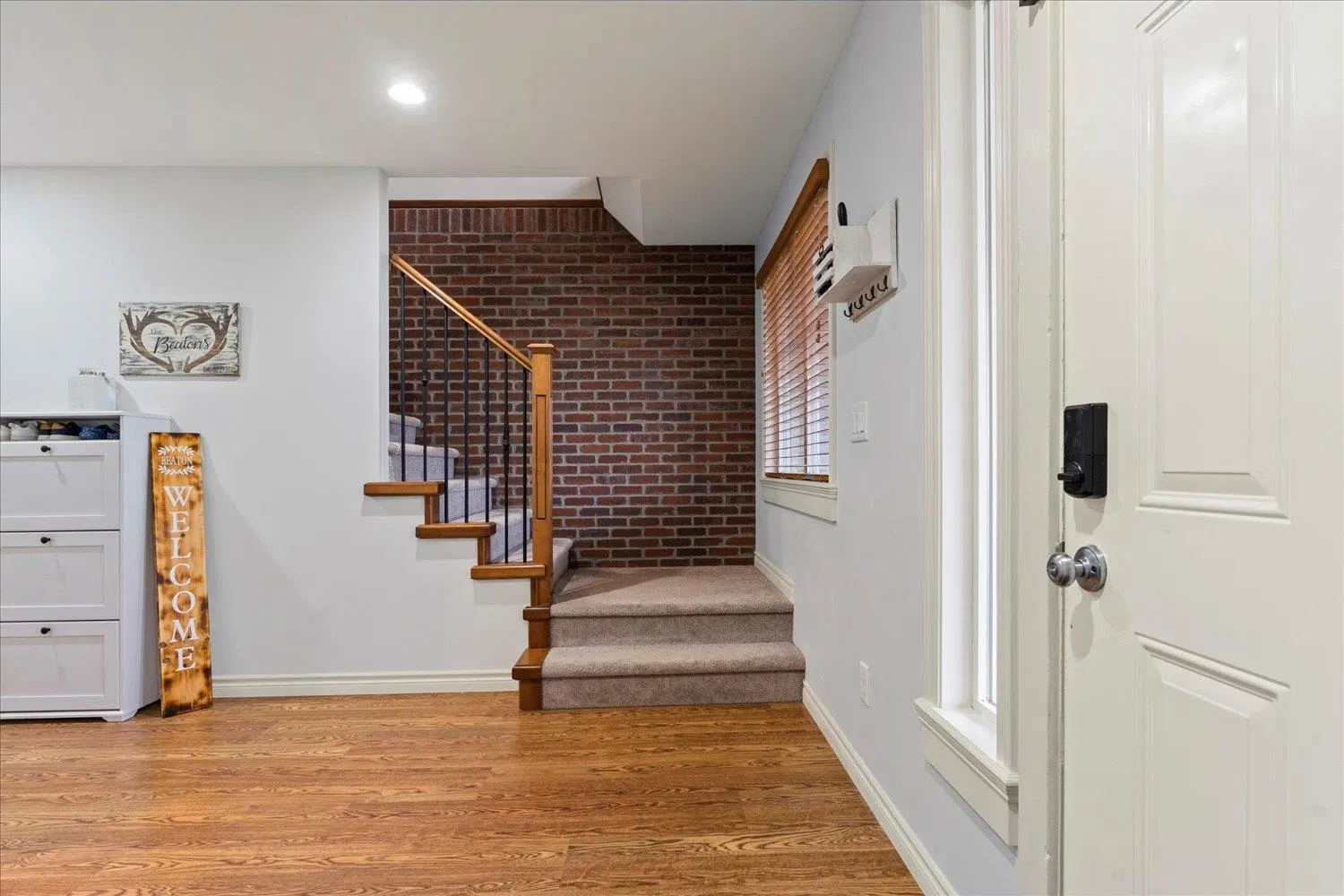 Photo 3 of 40 at 26842 27 Avenue