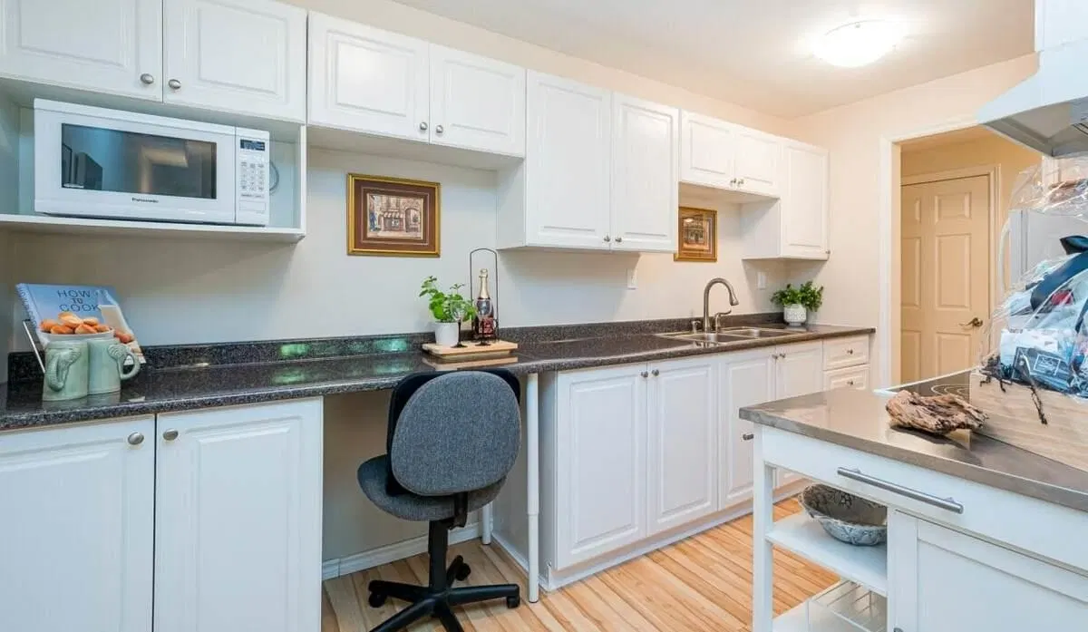 Photo 1 of 31 at #102 – 15020 North Bluff Road