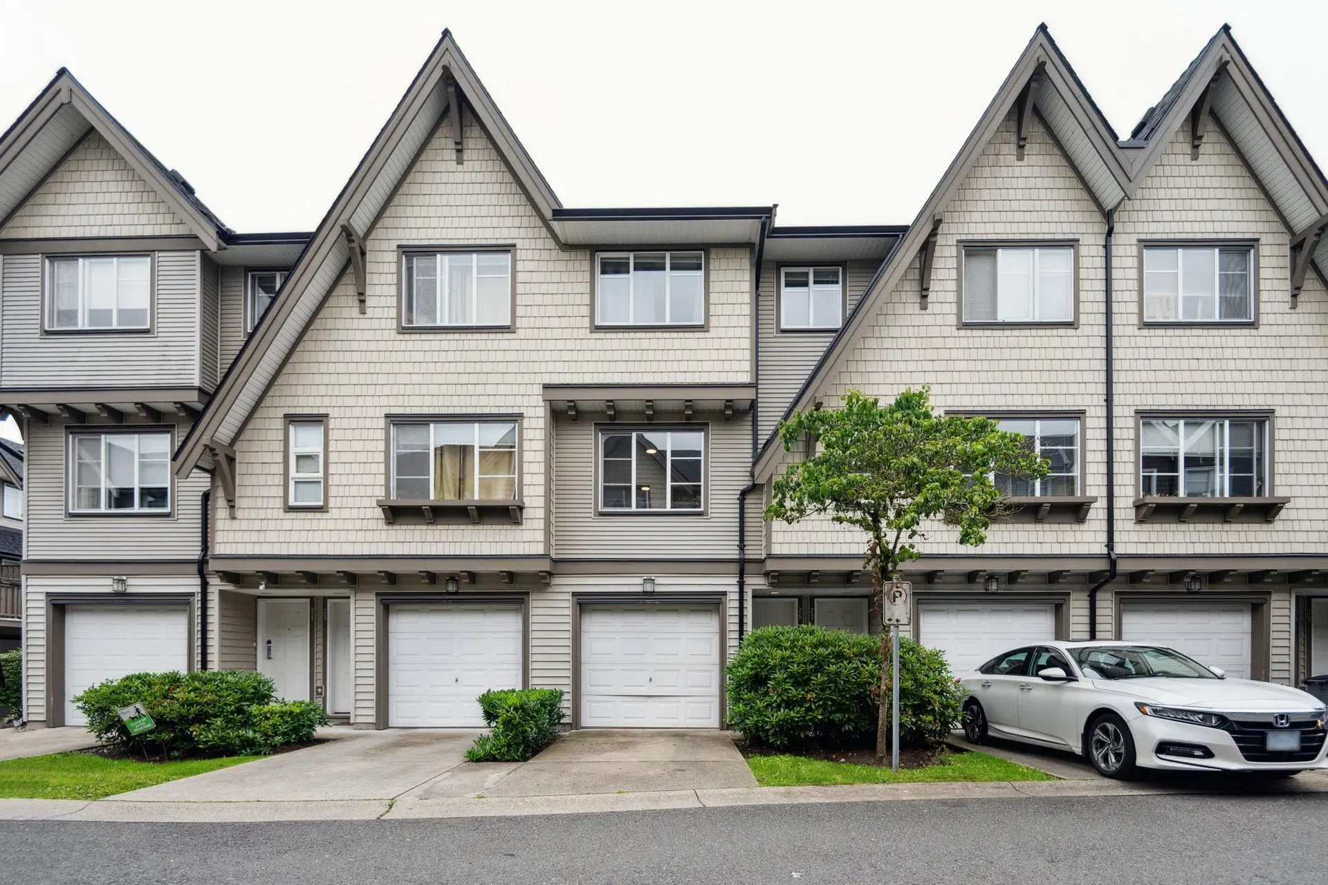 Photo 1 of 35 at #26 – 15871 85 Avenue