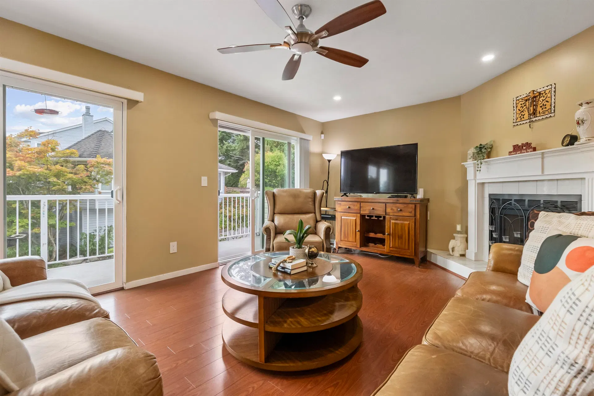 Photo 2 of 40 at #101 – 1180 Falcon Drive