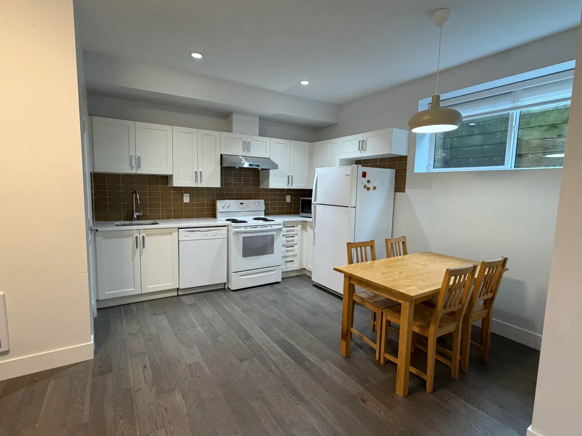 Basement – 16487 103 Avenue