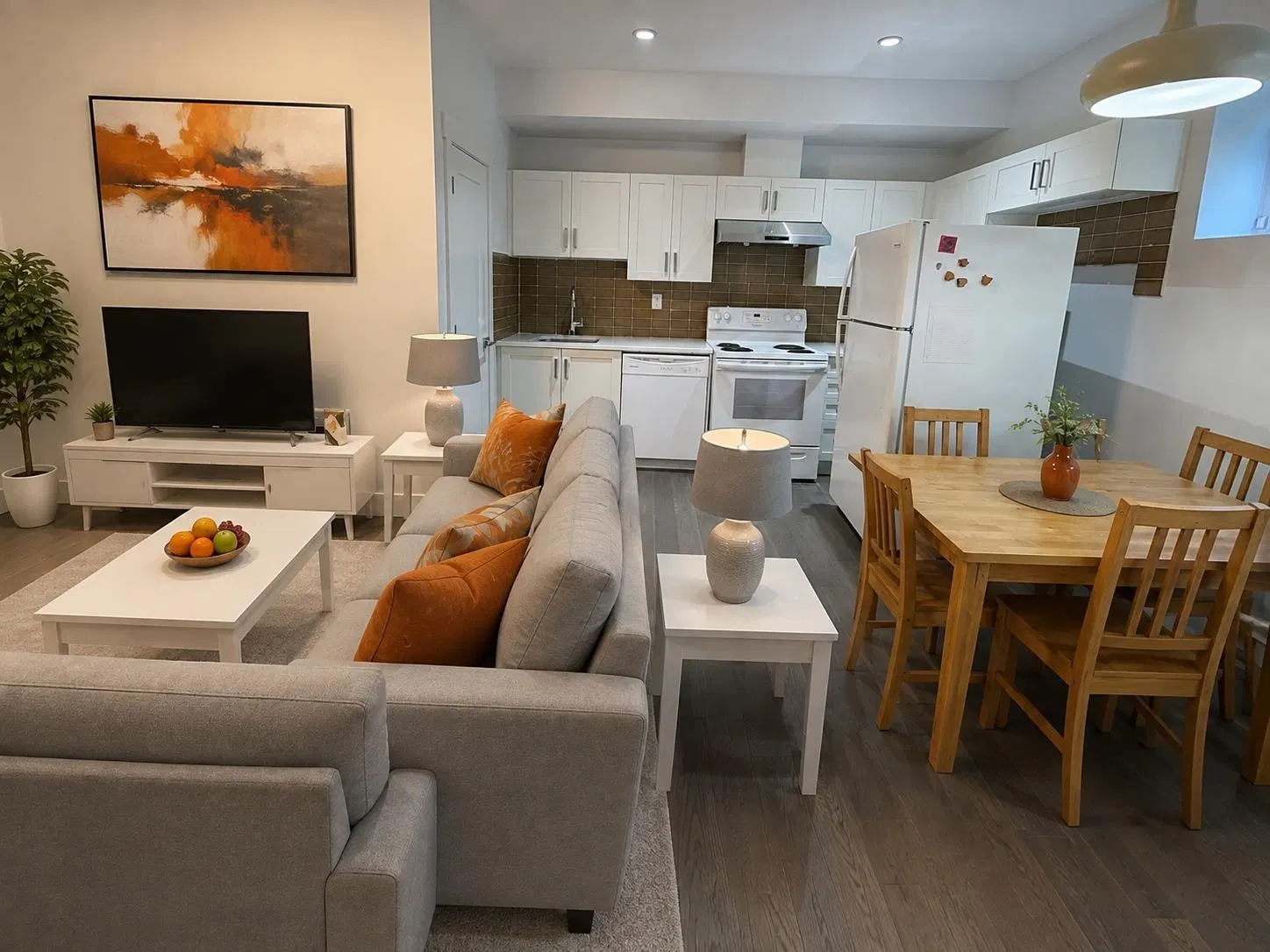Photo 4 of 12 at Basement – 16487 103 Avenue