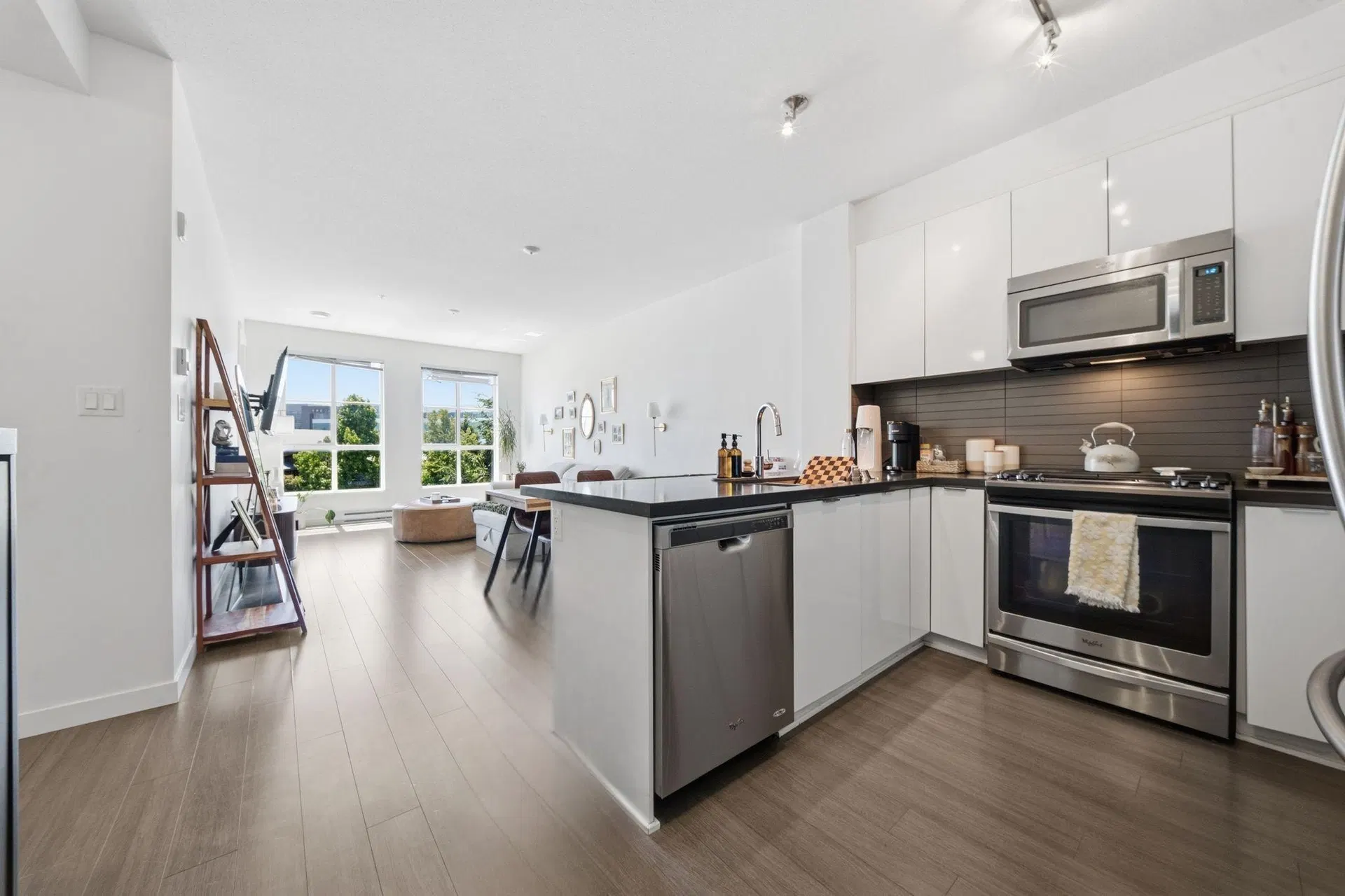 Photo 4 of 31 at #328 – 15168 33 Avenue