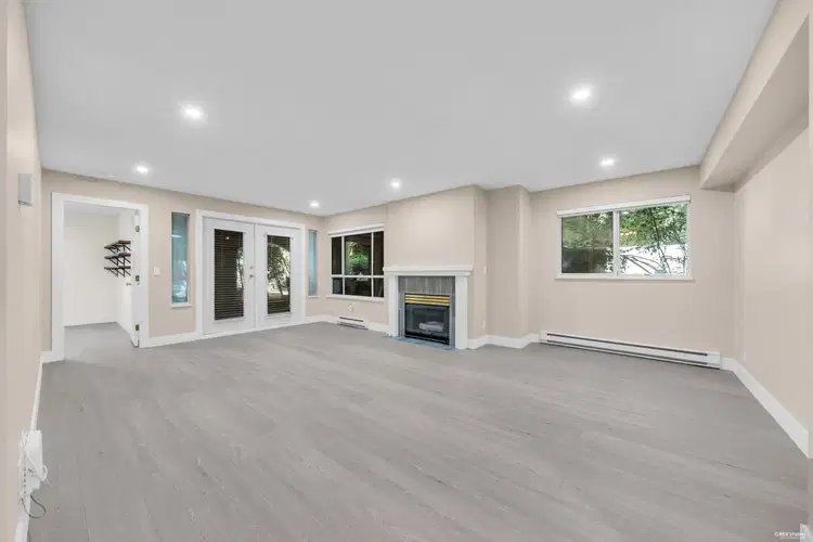 #107 – 515 Whiting Way