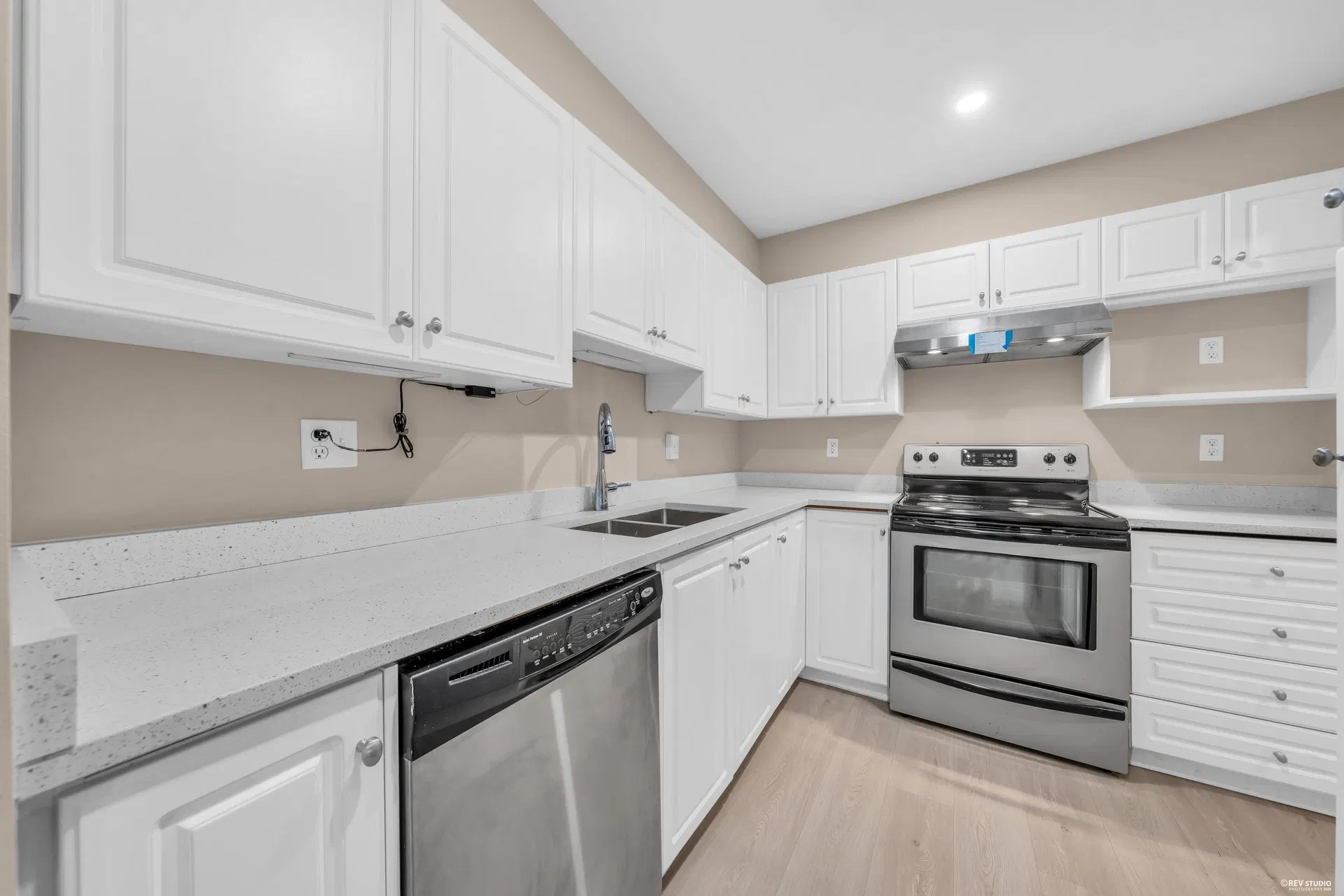 Photo 3 of 28 at #107 – 515 Whiting Way