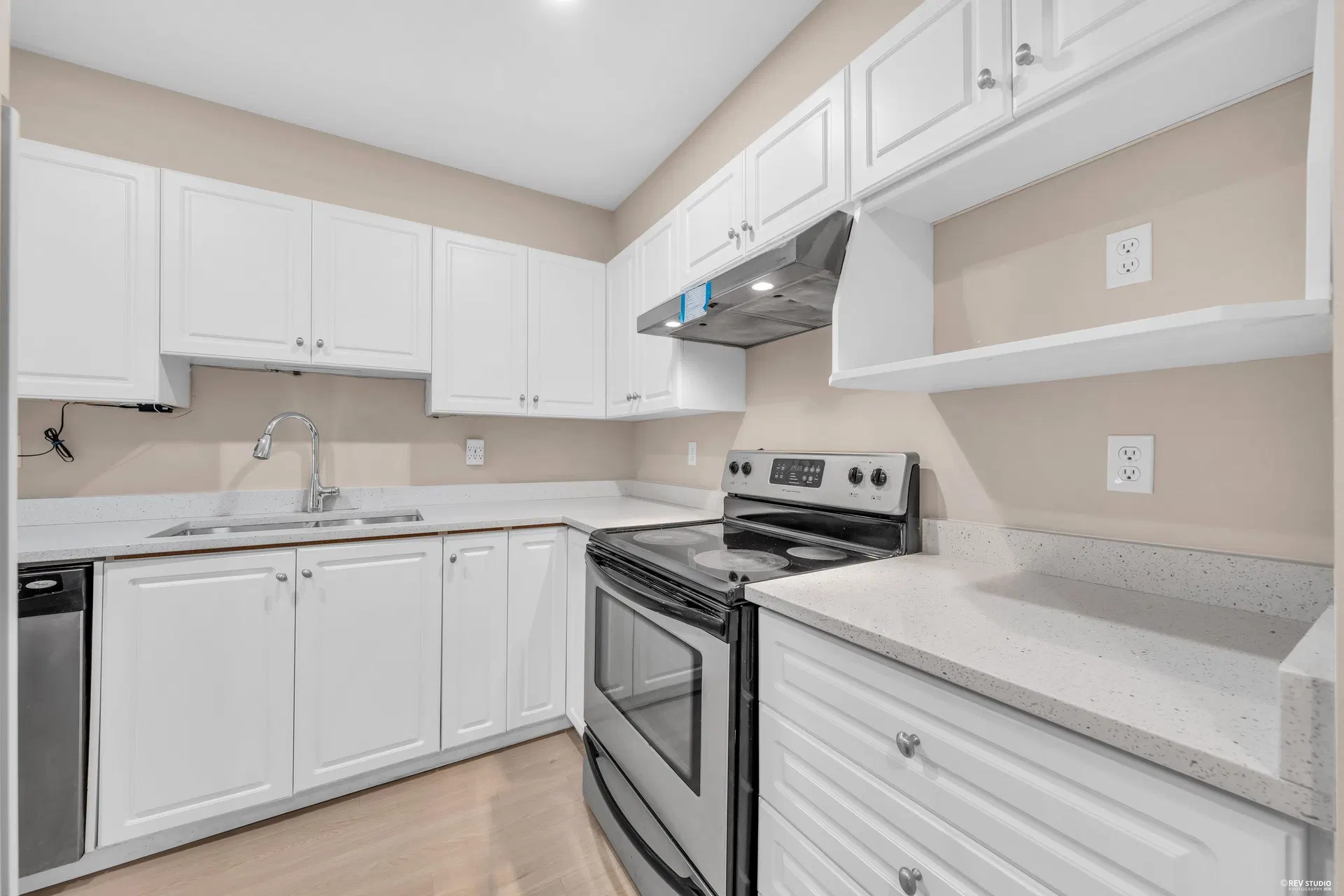 Photo 5 of 28 at #107 – 515 Whiting Way