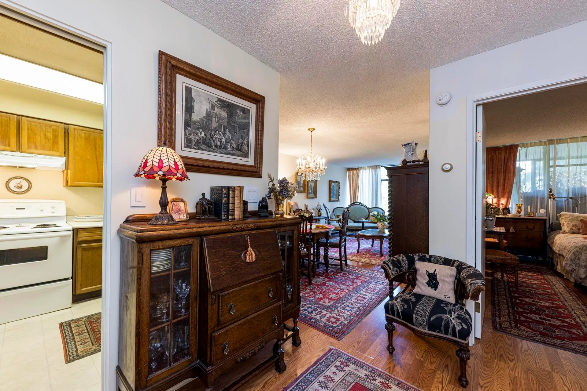 Photo 4 of 27 at #312 – 2101 Mcmullen Avenue