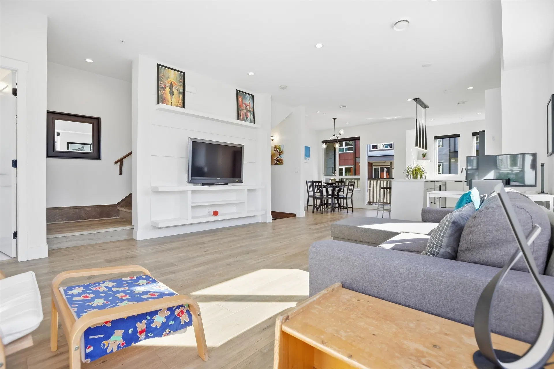 Photo 3 of 39 at #38 – 11851 232 Street