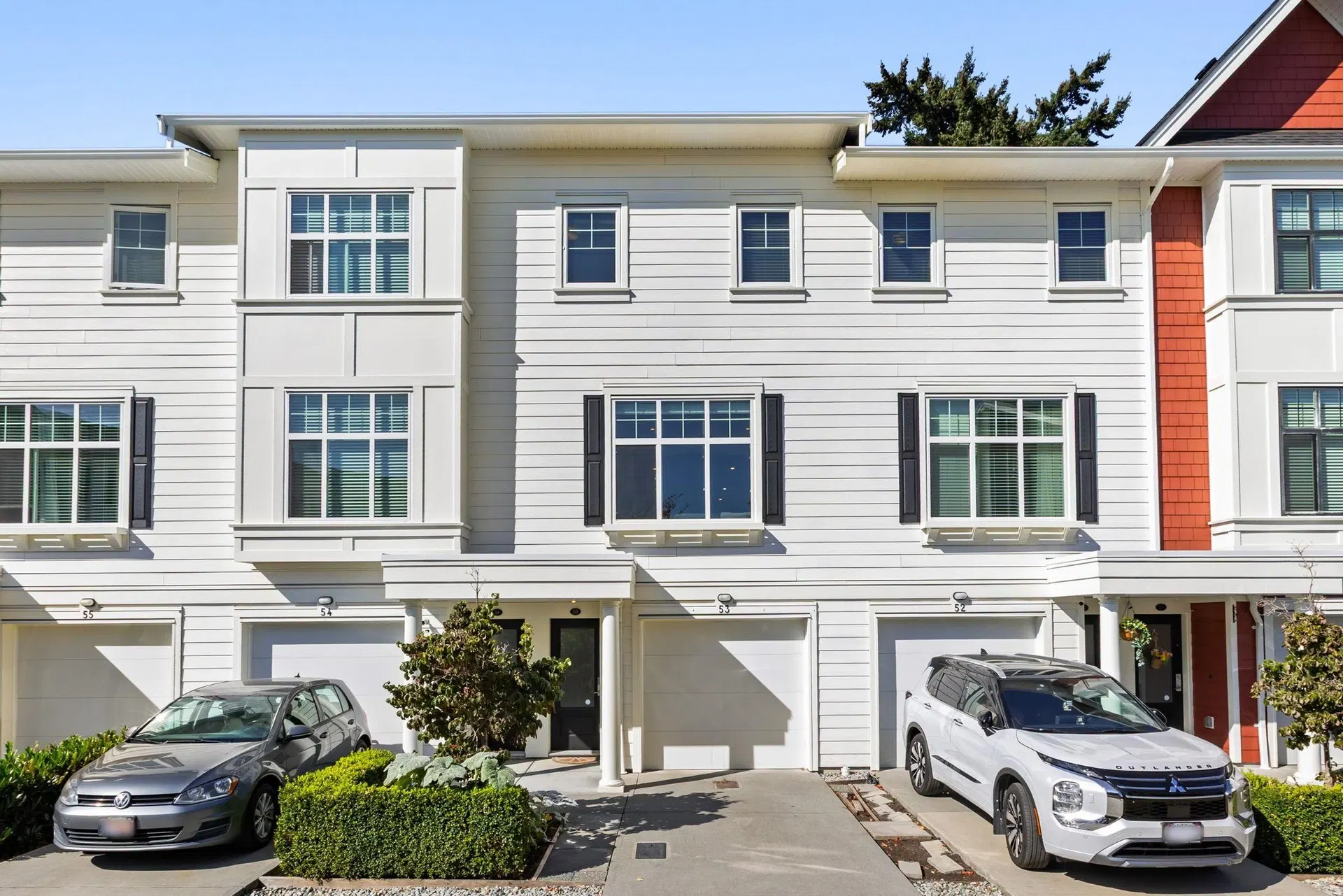 Photo 1 of 40 at #53 – 27735 Roundhouse Drive