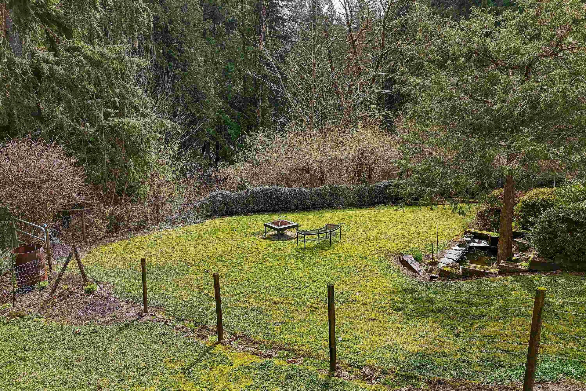 Photo 3 of 40 at 11626 248 Street