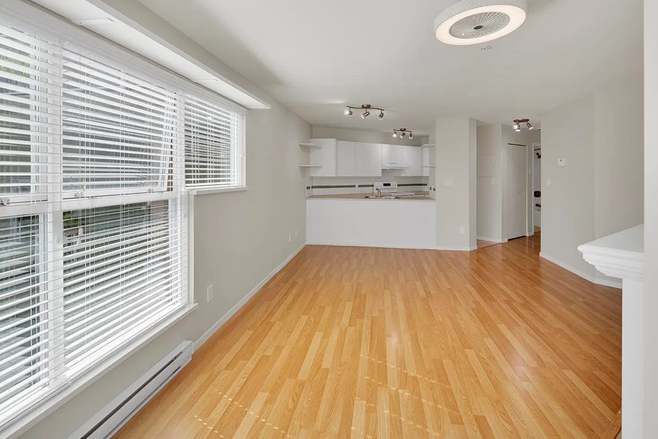 Photo 5 of 28 at #204 – 943 W 8th Avenue