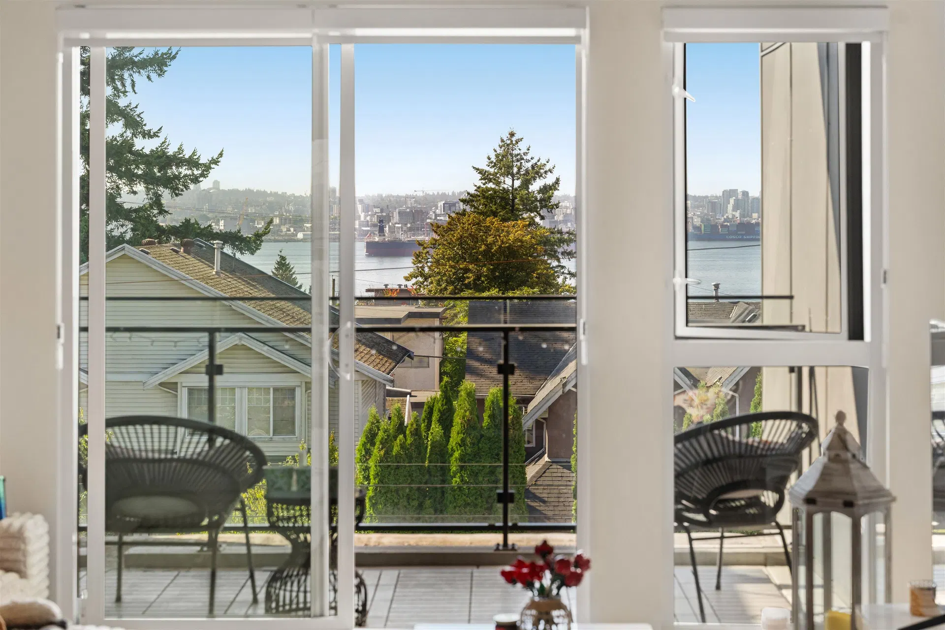 Photo 3 of 16 at #309 – 422 E 3rd Street