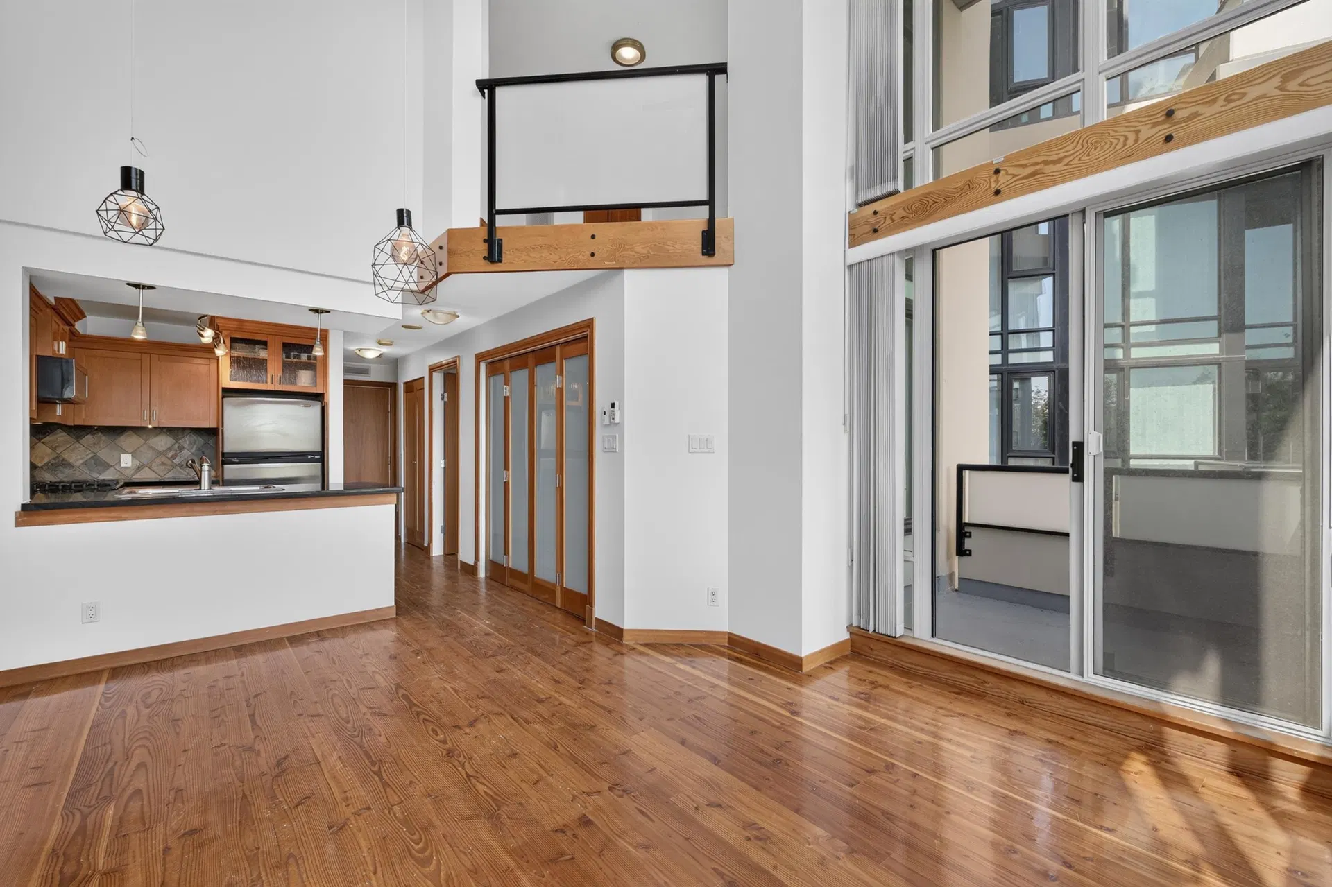 Photo 5 of 32 at #201 – 7 Rialto Court