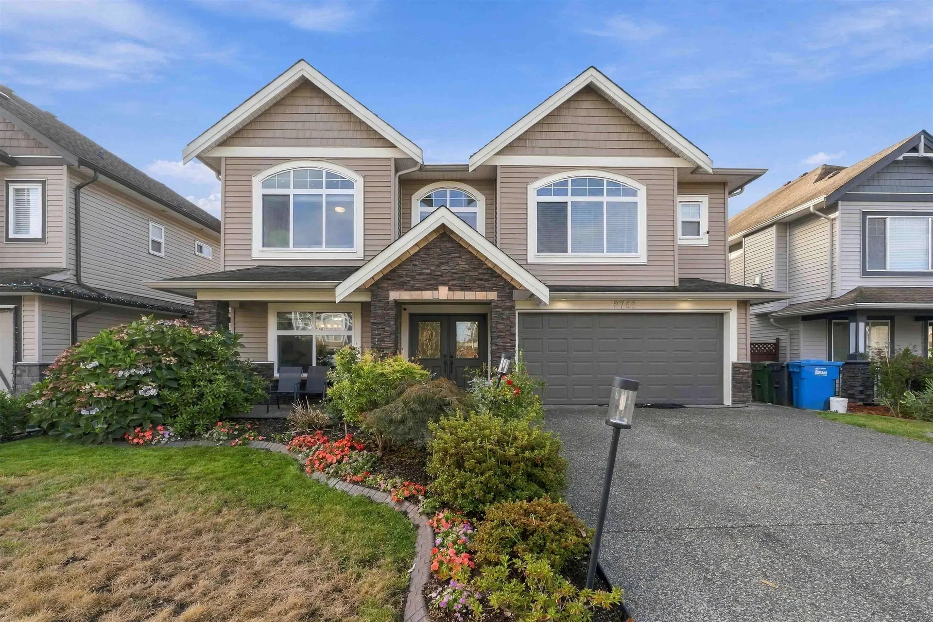 2753 Carriage Court