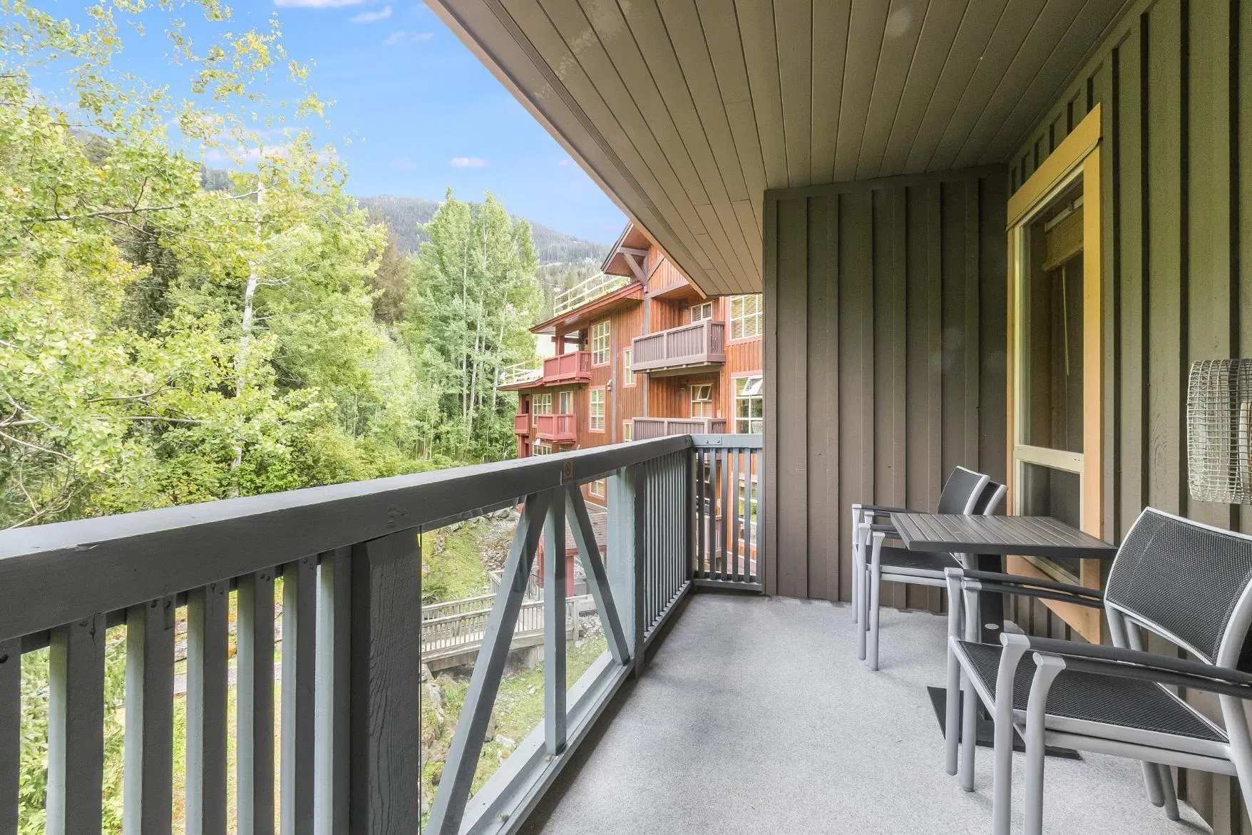 Photo 5 of 32 at #532D – 2036 London Lane